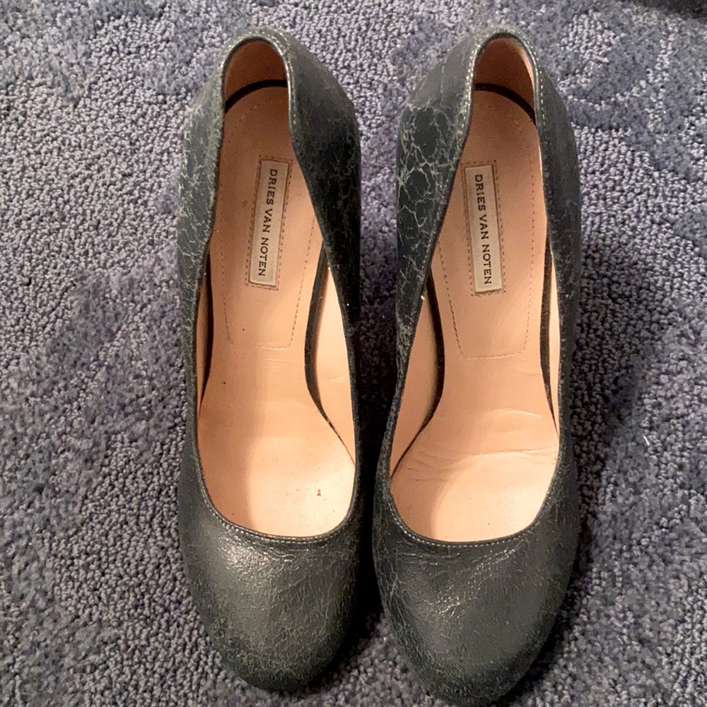 Dries Van Noten size 36 (6) heel